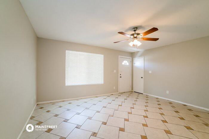 1617 W Marco Polo Rd - Photo 3 of 16