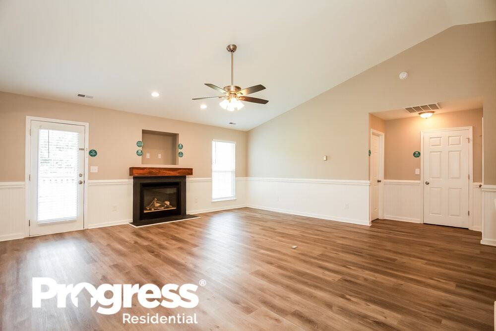 119 Walking Horse Run - Photo 3 of 16