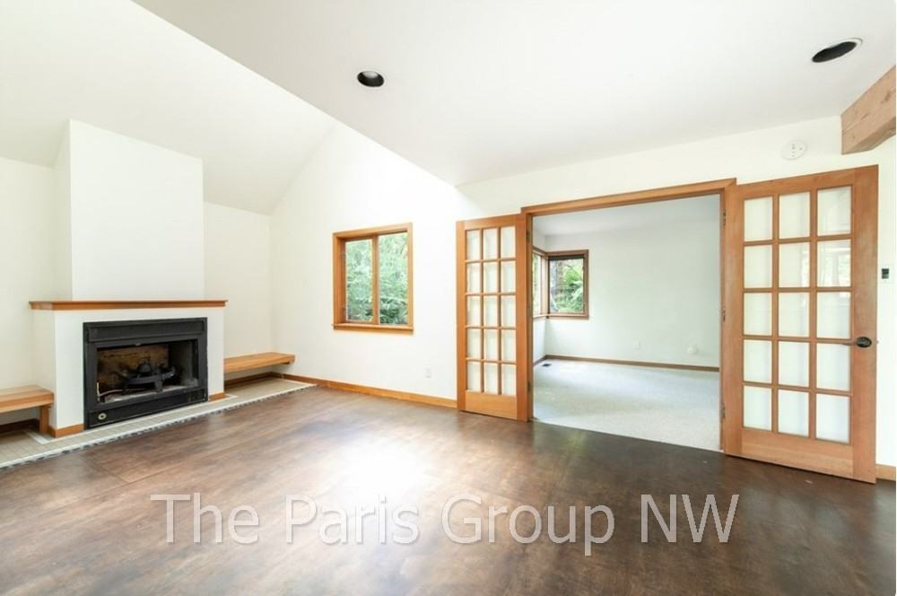 1071 26th Avenue East - Photo 3 of 37