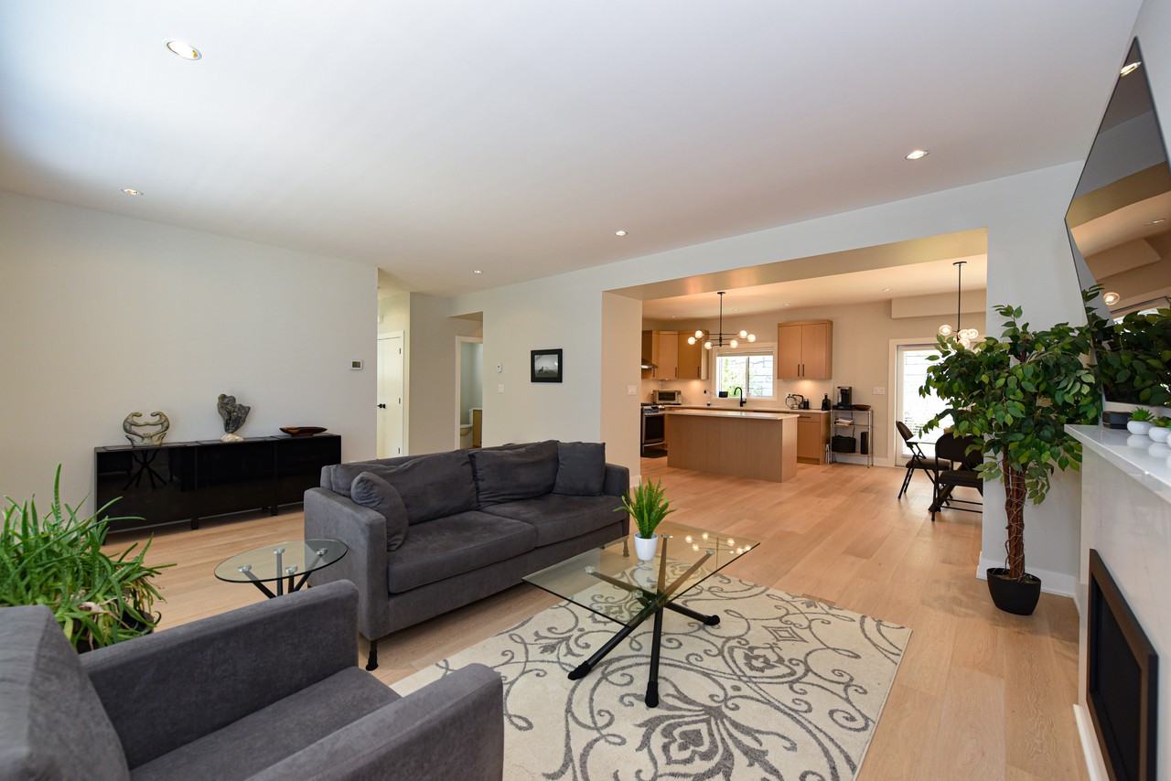 2470 Azurite Crescent - Photo 3 of 21