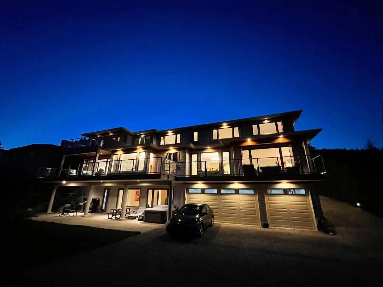 950 Greenwood Rd - Photo 2 of 6