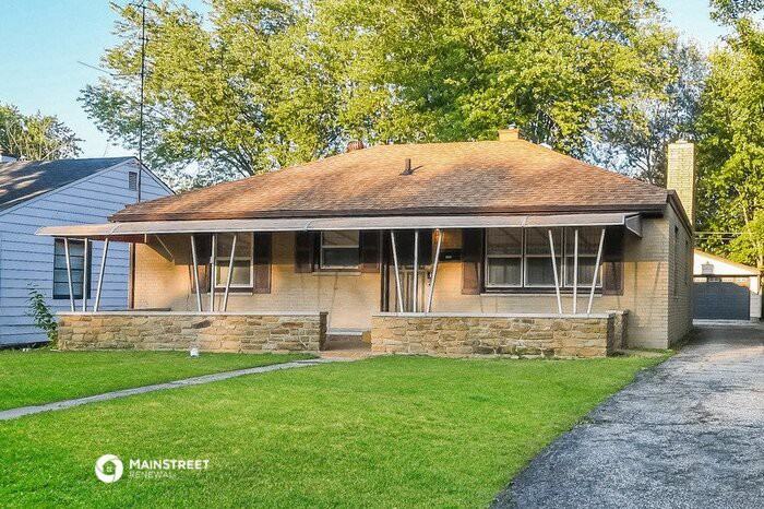 4769 N Mitchner Ave - Photo 3 of 15