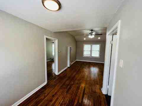 103 Thomas Jefferson Dr #4 - Photo 3 of 9
