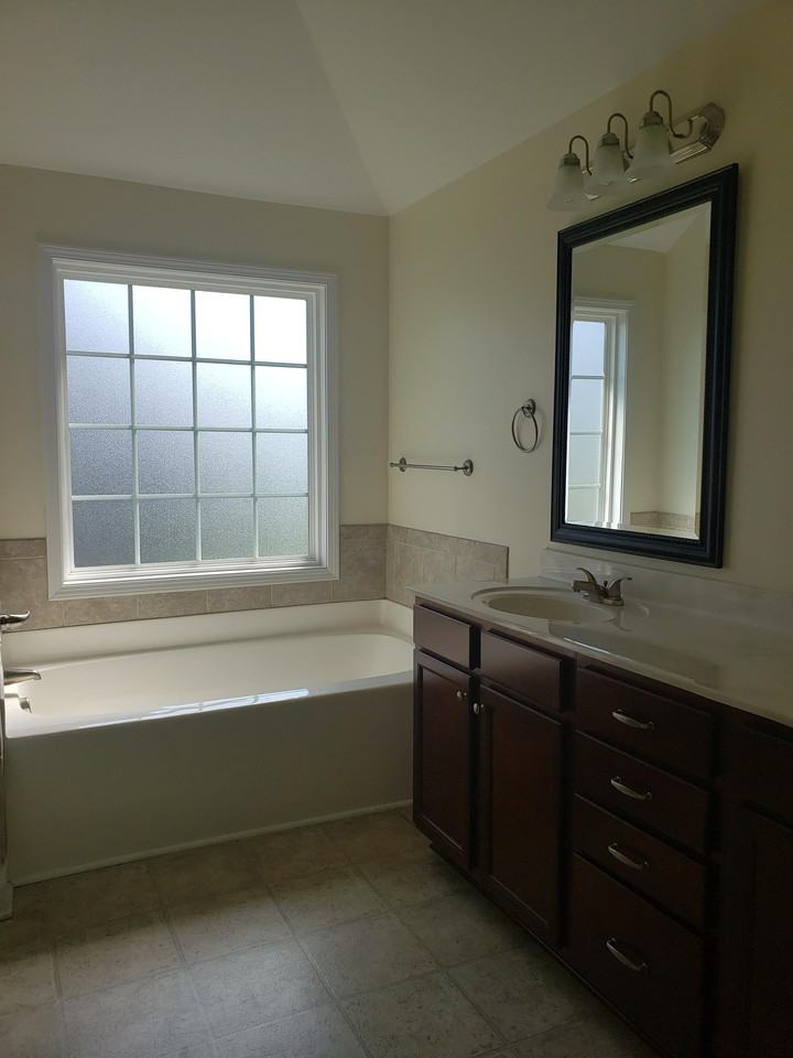 Crown Ridge Ct #1 - Photo 4 of 10