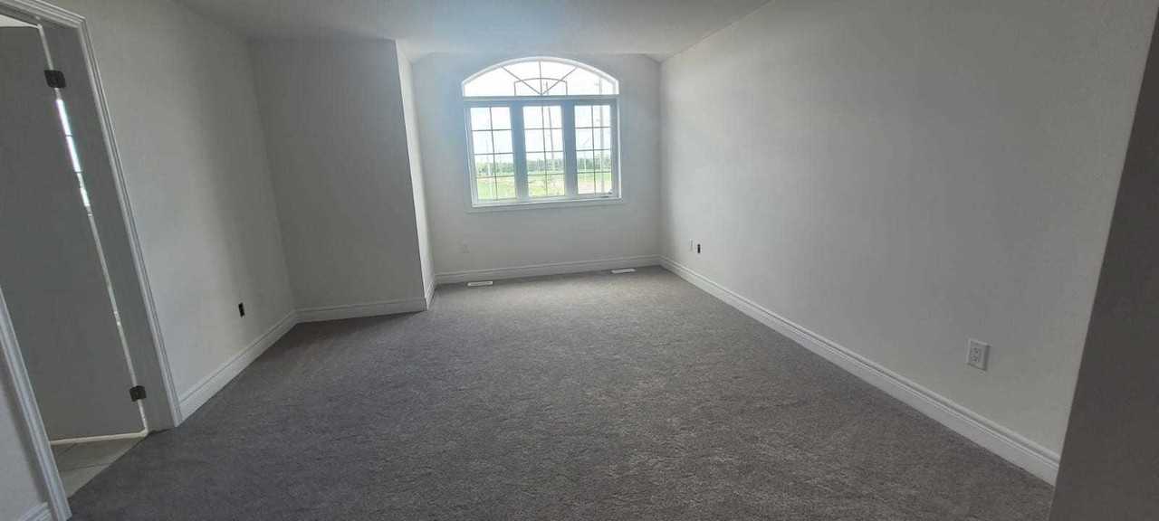 52 Branigan Crescent - Photo 2 of 15