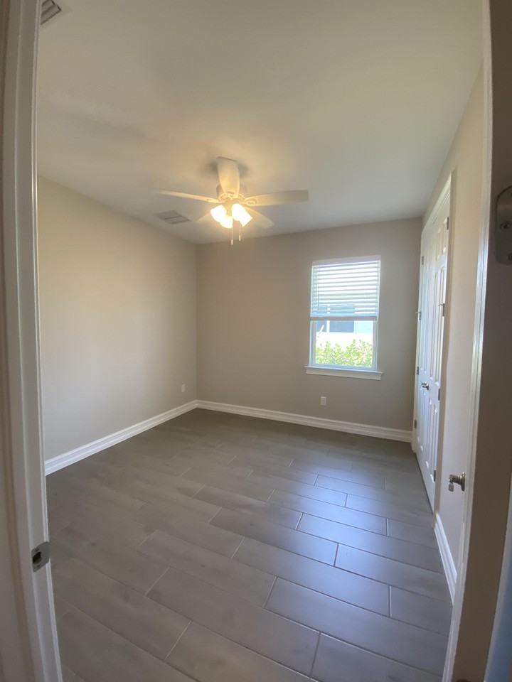28180 Seasons Tide Ave #1 - Photo 6 of 10