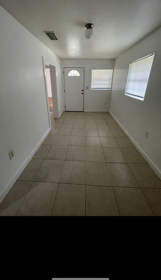 1107 1107 Webster StreetUnit B #B - Photo 6 of 12