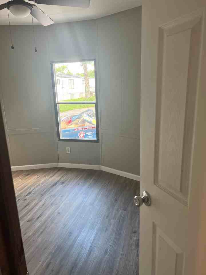 252 Golden Crest Dr #252 - Photo 5 of 18