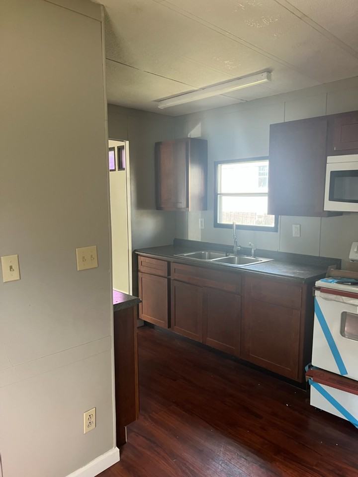 252 Golden Crest Dr #252 - Photo 3 of 12