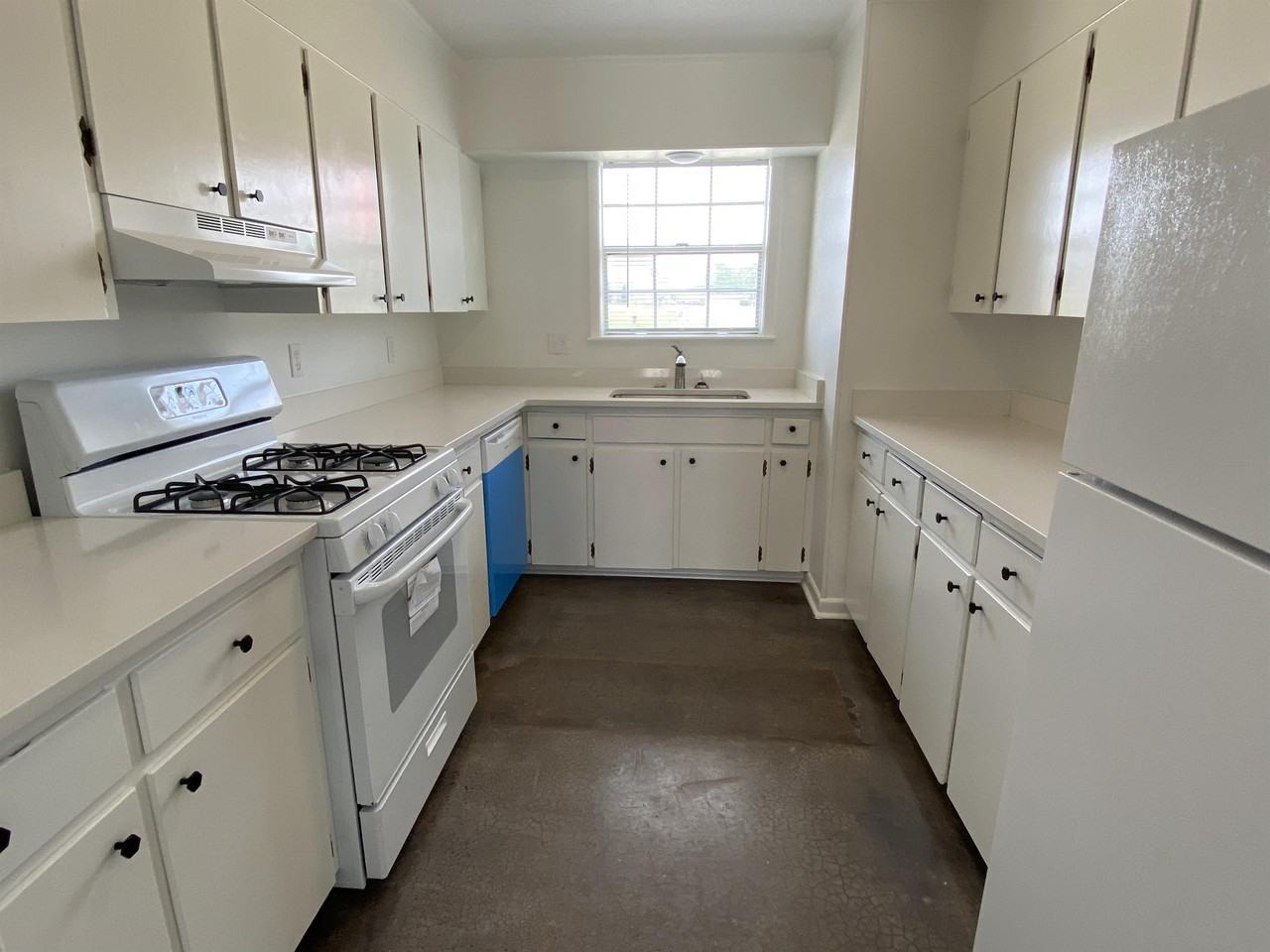 1908 Dave Ward Dr #1908 - Photo 7 of 16