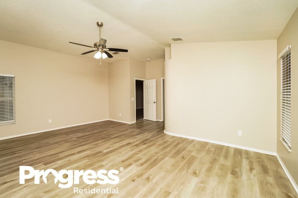 11134 Indian Oaks Dr - Photo 3 of 16