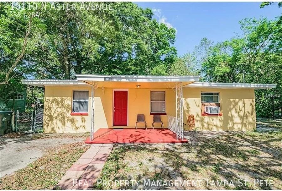 10110 N Aster Ave - Photo 2 of 7