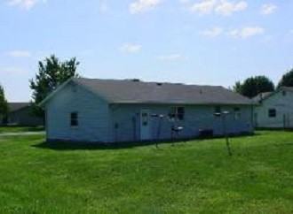 108 N Lawrence St - Photo 2 of 8