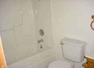 108 N Lawrence St - Photo 3 of 8