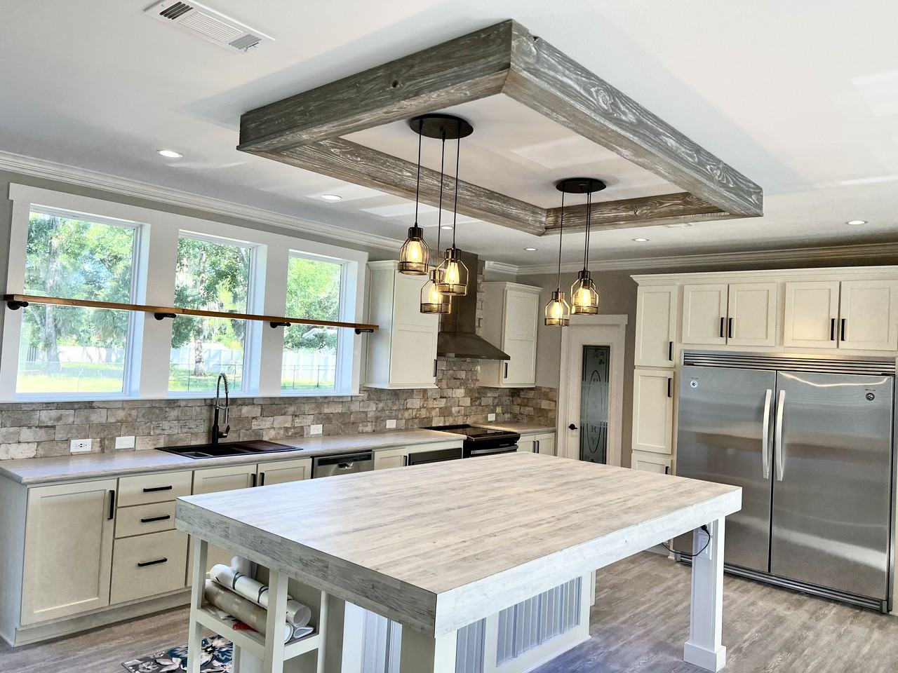 3921 Ocoee Apopka Rd - Photo 2 of 28