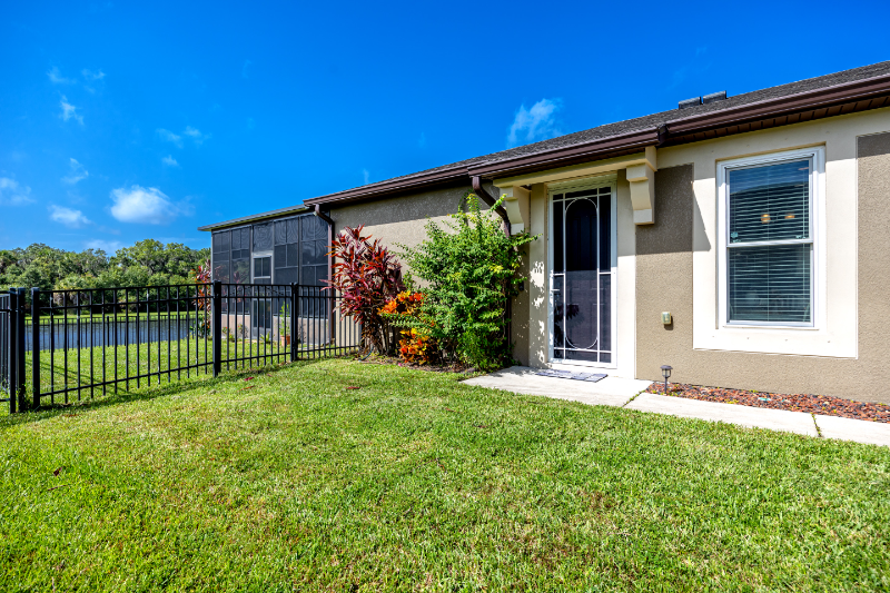 9873 50th Street Cir E - Photo 2 of 43