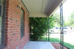 1526 Richard St - Photo 3 of 12