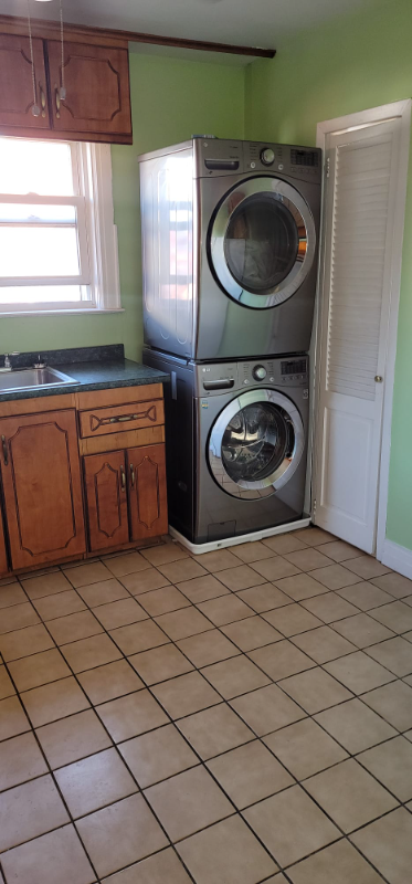 370 E 235th St #2 - Photo 2 of 17