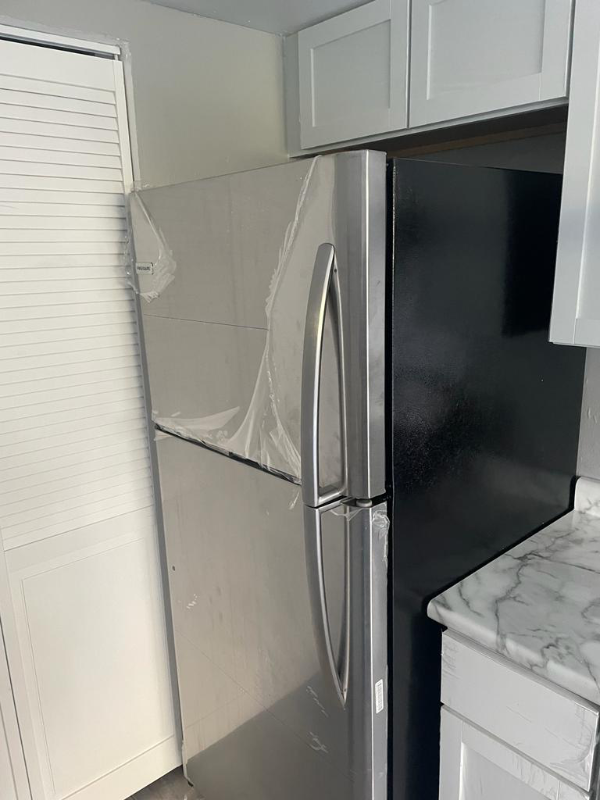 156 Briarwood Ct - Photo 3 of 10