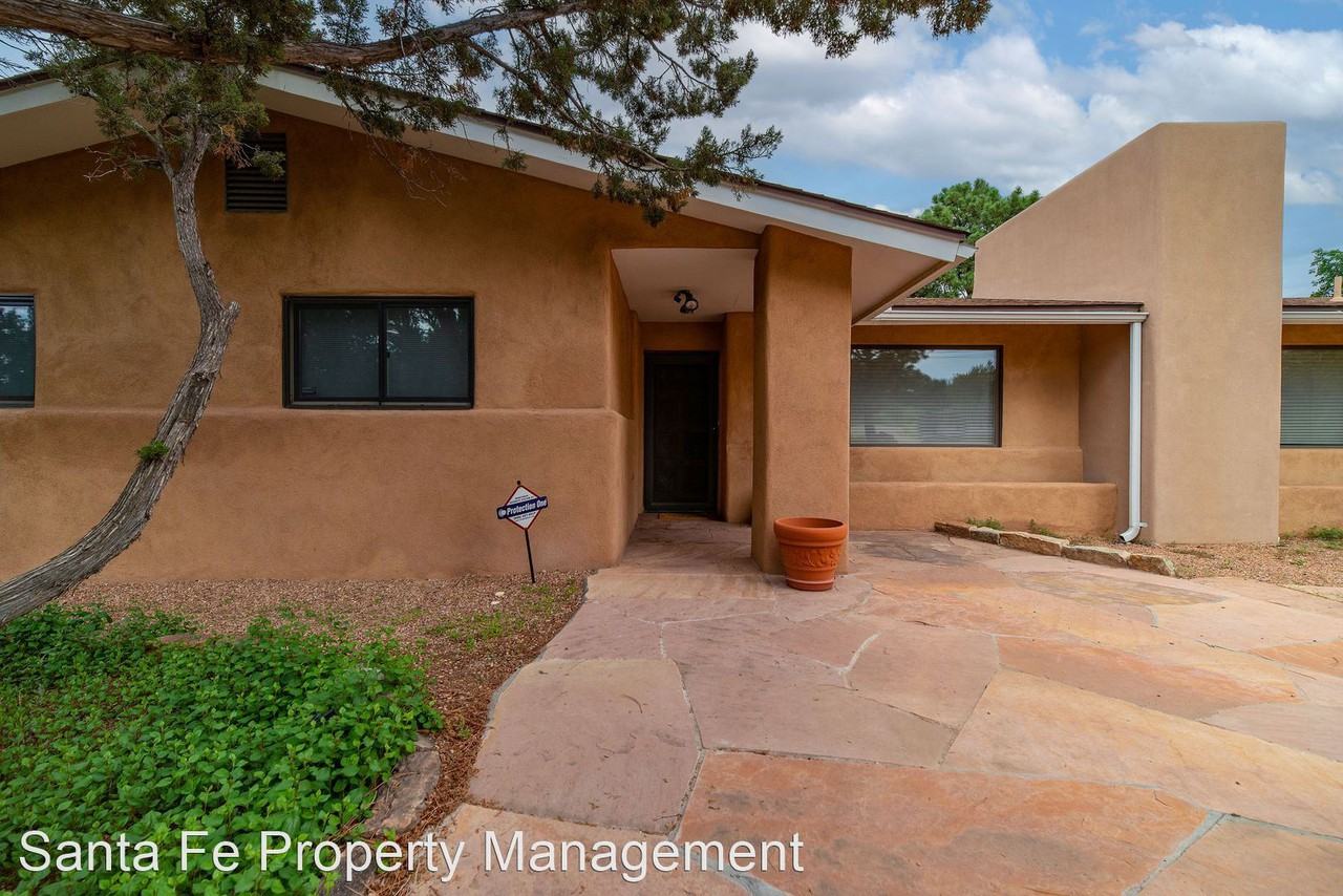 1366 Don Gaspar Ave - Photo 3 of 25