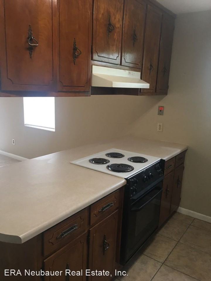 517 Old Hickory St - Photo 3 of 8