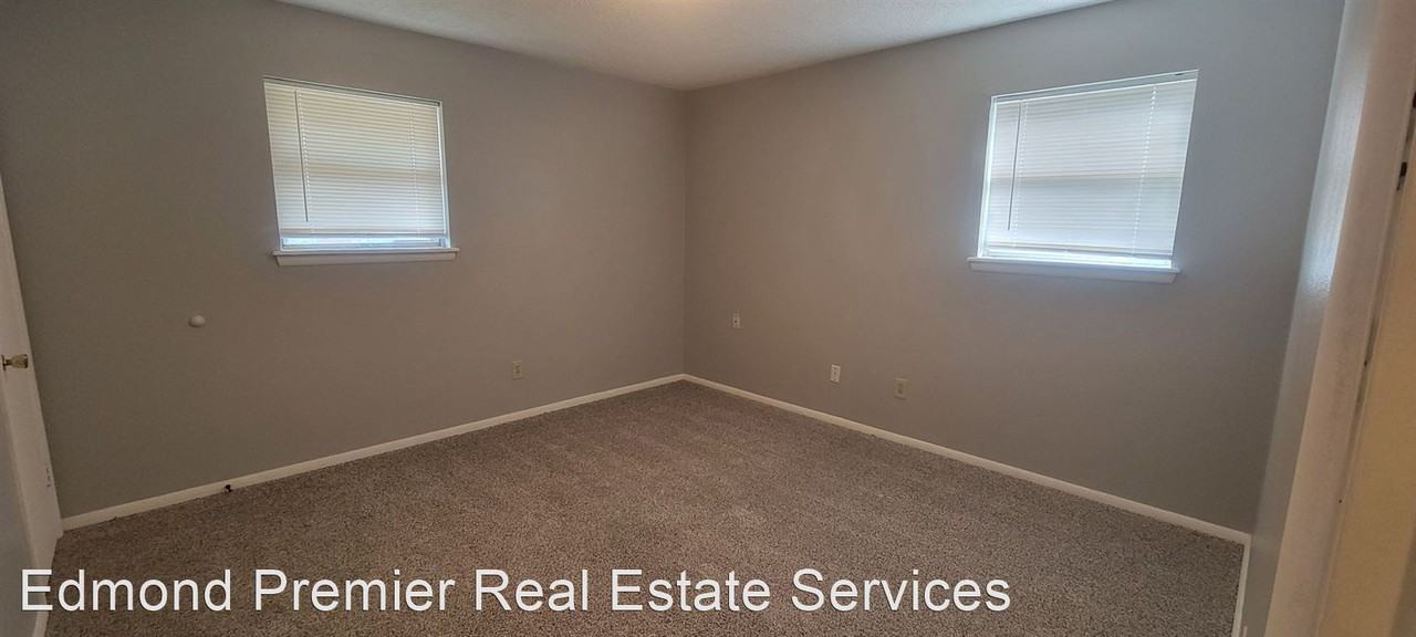 629 Reynolds Rd - Photo 2 of 7