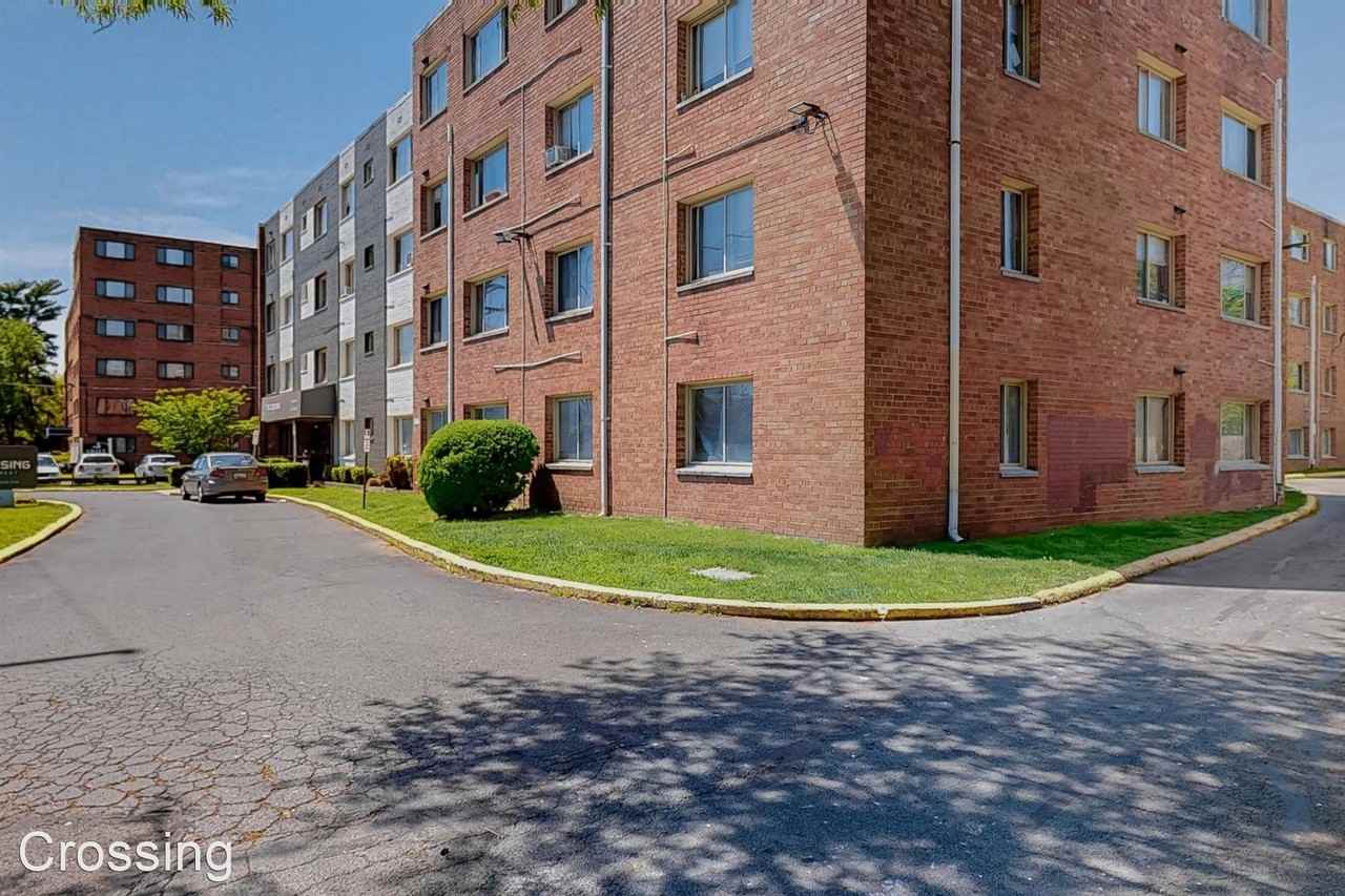 The Crossing at Hillcrest Apartments 5610 54th Ave, Riverdale Park