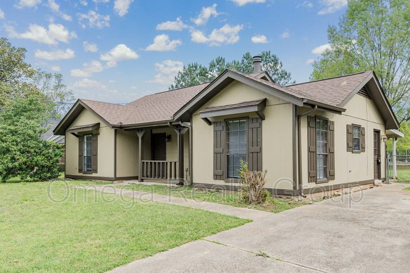 3269 Little John Dr - Photo 2 of 38