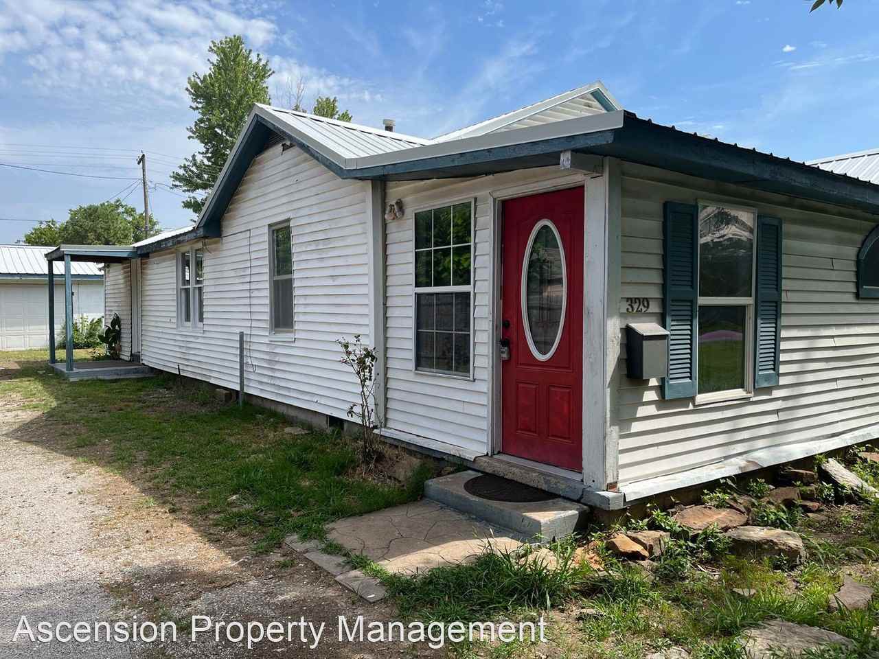 329 E Pine St - Photo 3 of 11