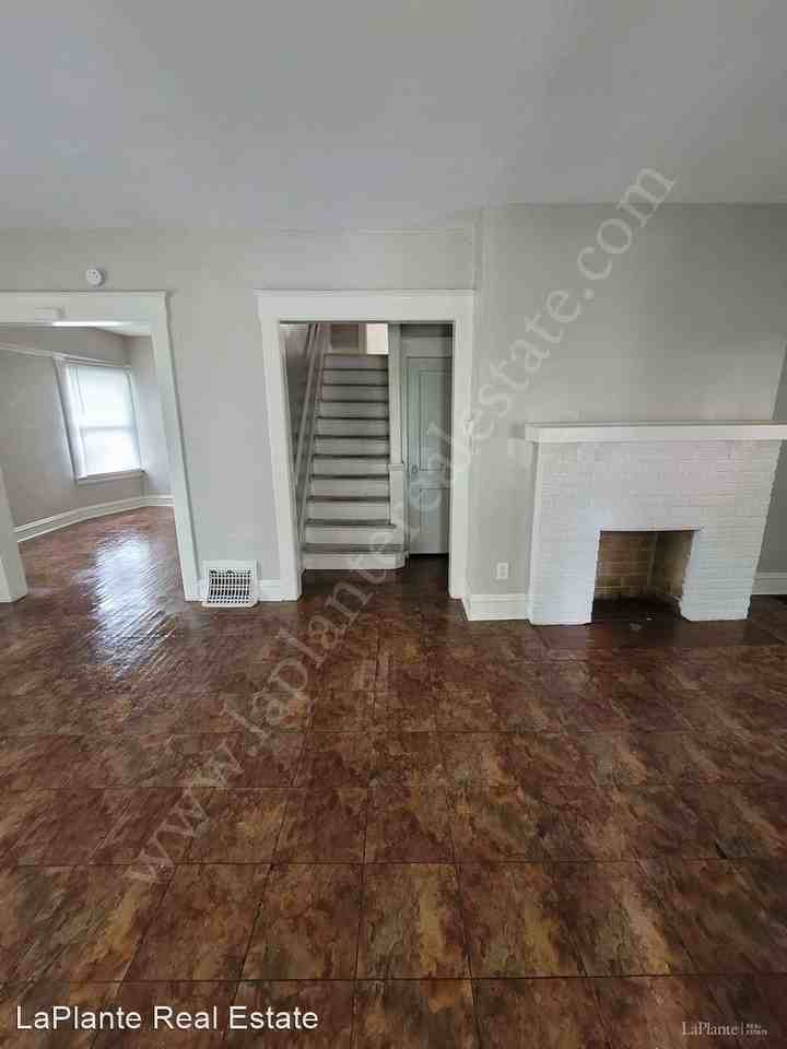 2907 Rockwood Pl - Photo 3 of 16
