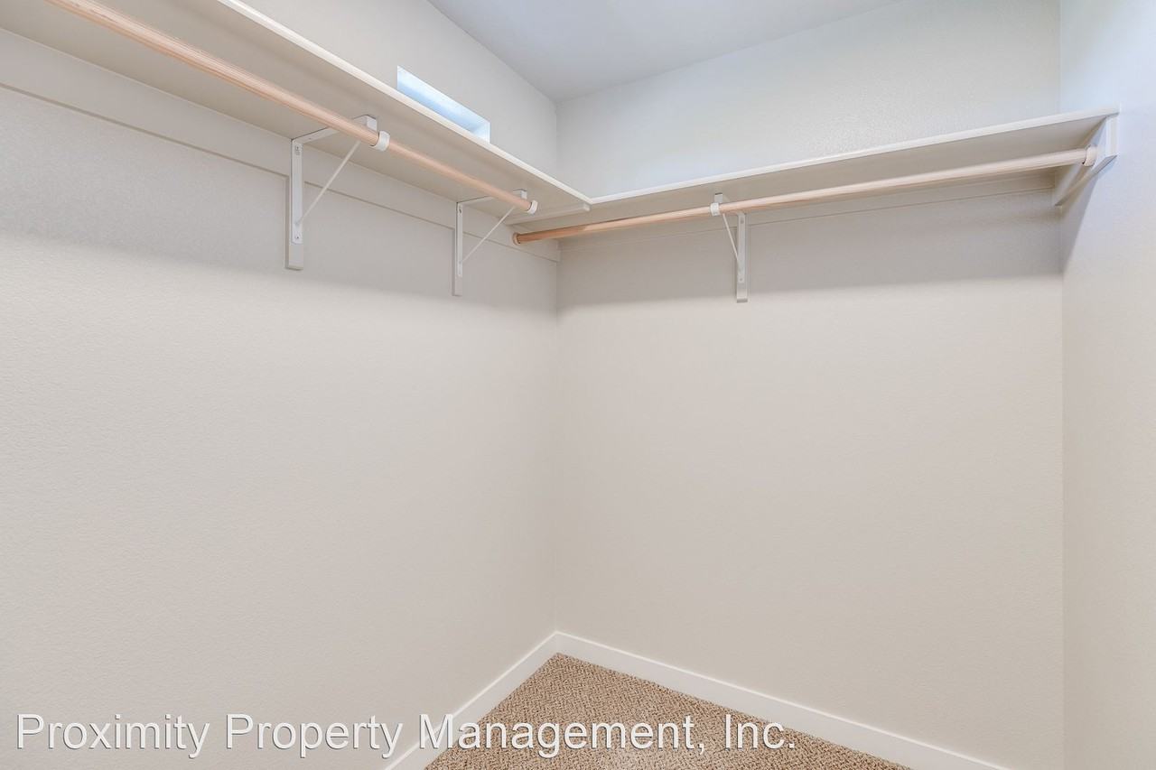 6049 N Masago Ave - Photo 2 of 19