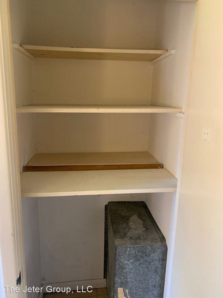 700 3rd St - Photo 3 of 15