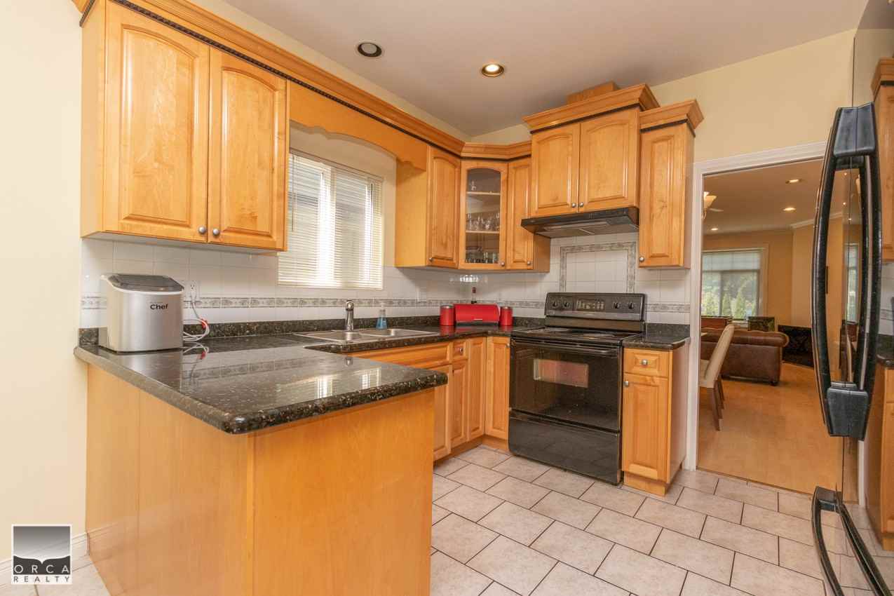 2052 Mahon Ave - Photo 2 of 19