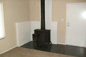 1044 West Avenue J5 - Photo 3 of 12