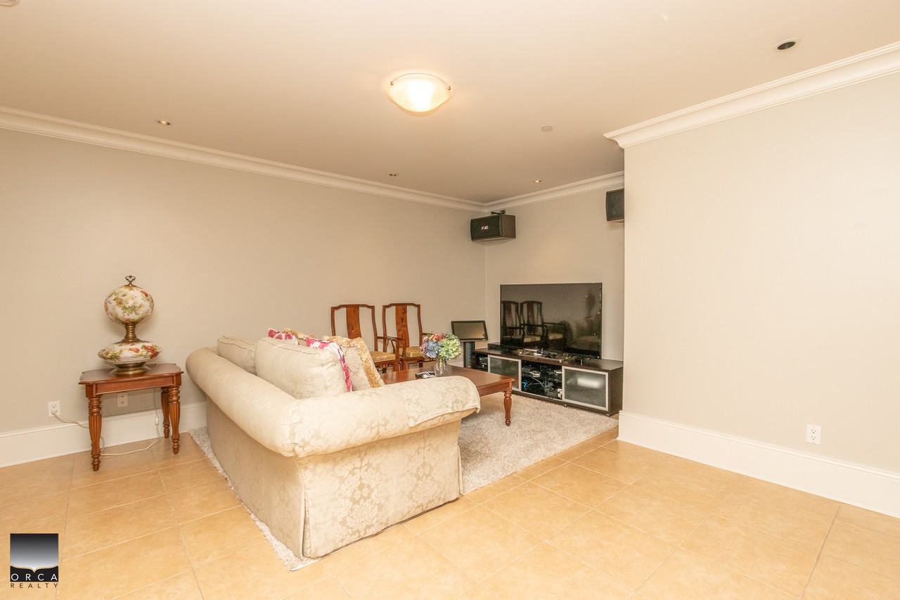 2236 Haywood Ave - Photo 3 of 22