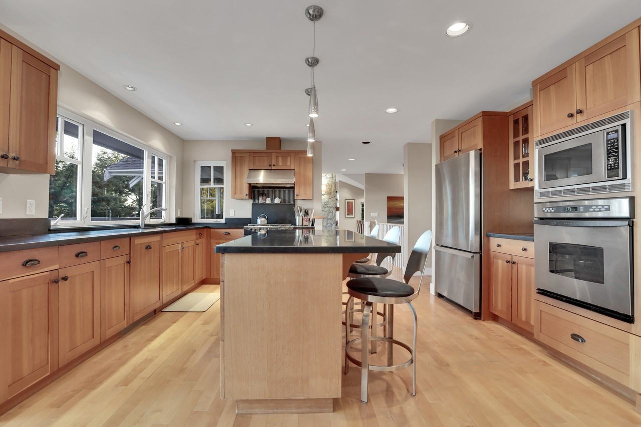 3797 Bayridge Ave - Photo 2 of 30