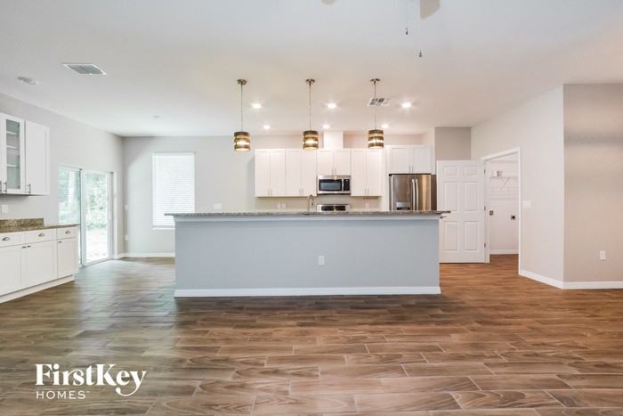 30530 Dubsdread Dr - Photo 3 of 14