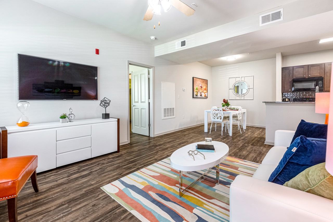 Reagan Crossing - Photo 7 of 25