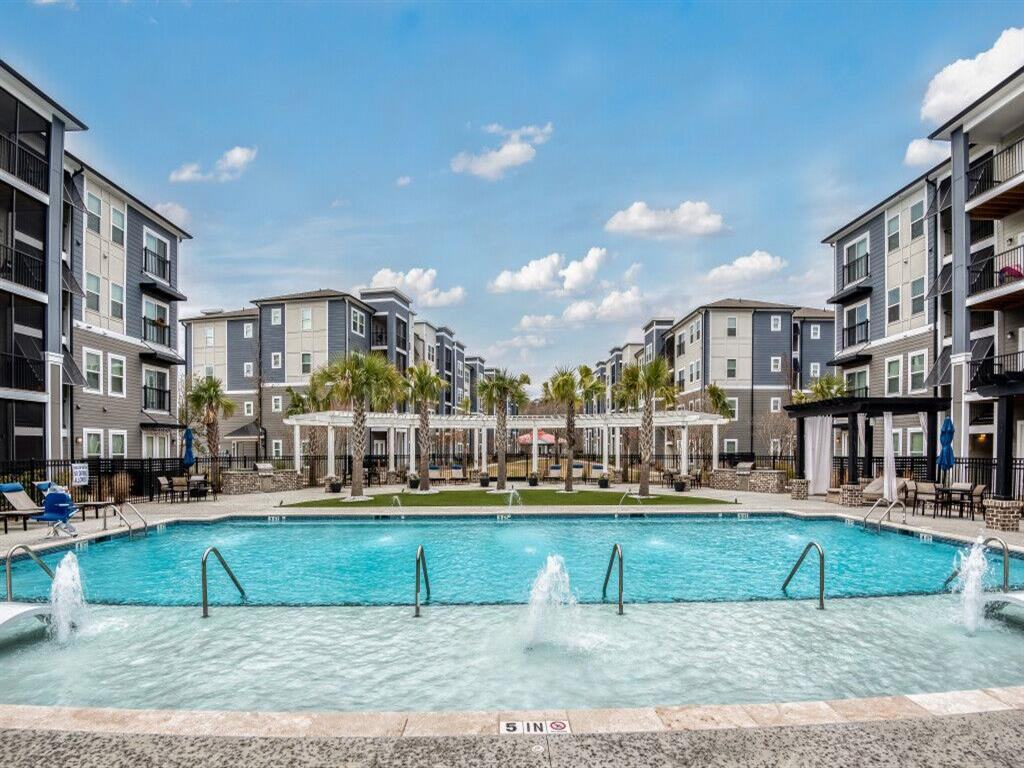 Lively Indigo Run - Photo 2 of 9