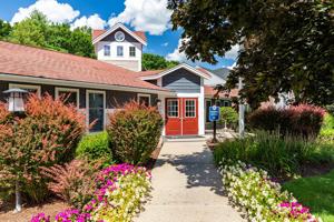 featured image of 22A Country Club Dr