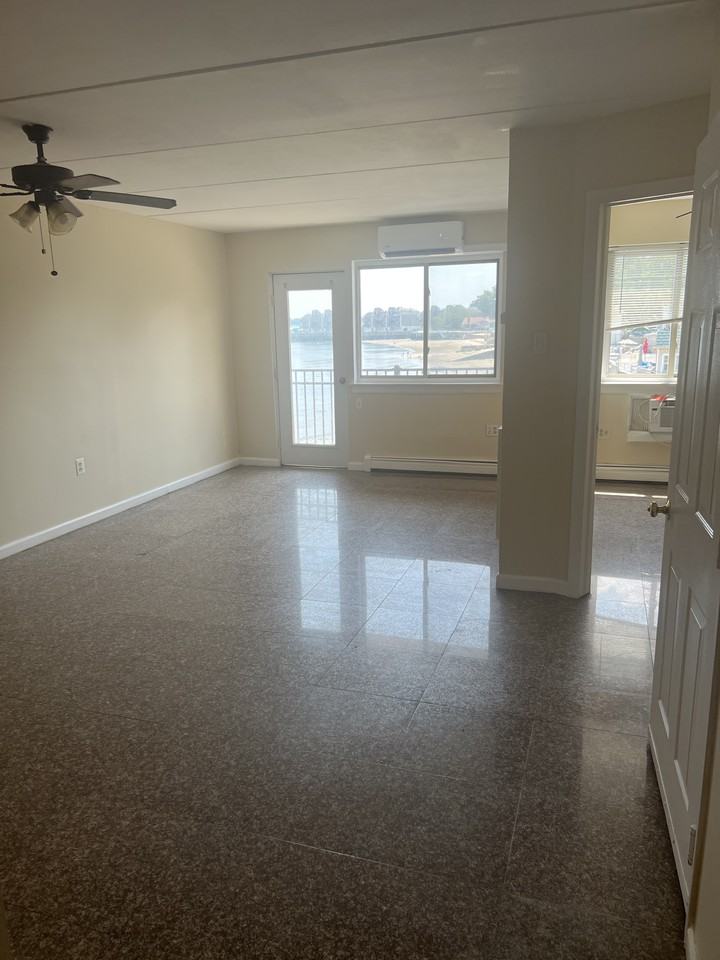 185 Cross Street - Photo 3 of 8