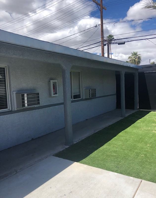 516 S 11th St - Photo 2 of 16