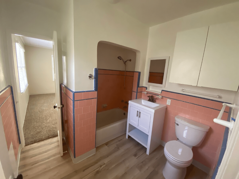 1611 S Atlantic Blvd - Photo 2 of 6