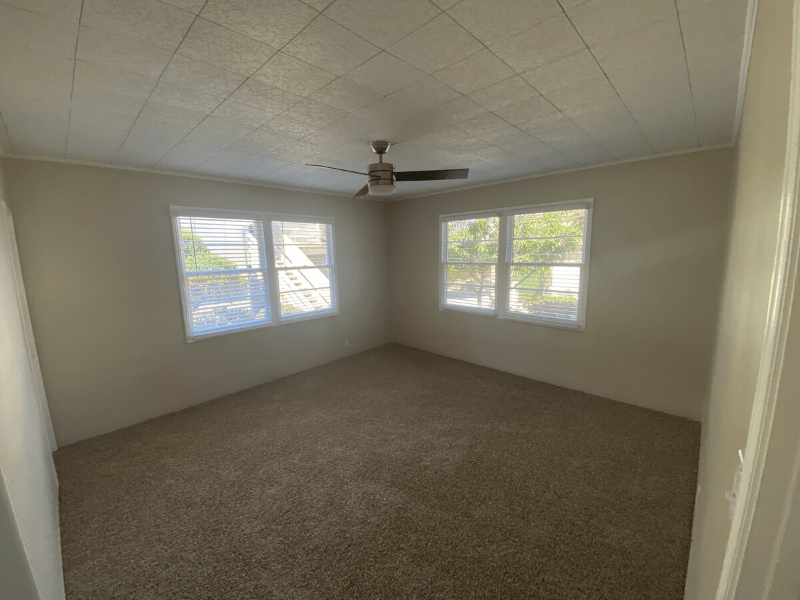 1611 S Atlantic Blvd - Photo 3 of 6