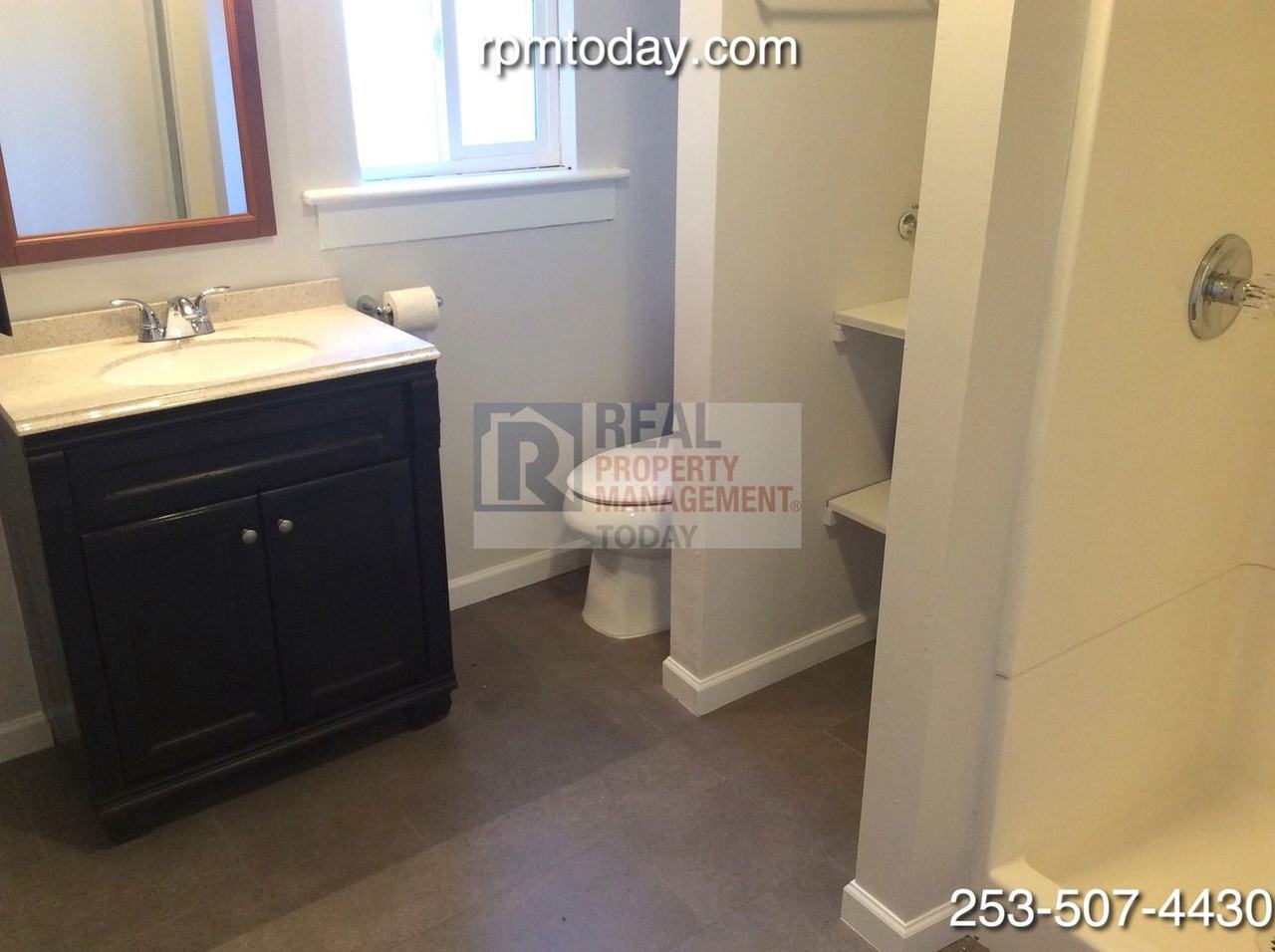 509 118th St S #F - Photo 6 of 10