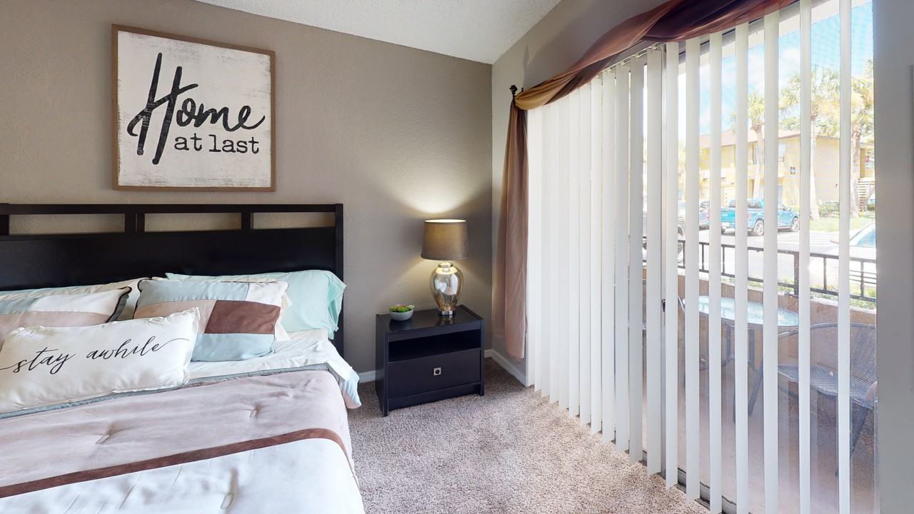 Sunpointe Place Apartments - Photo 7 of 36