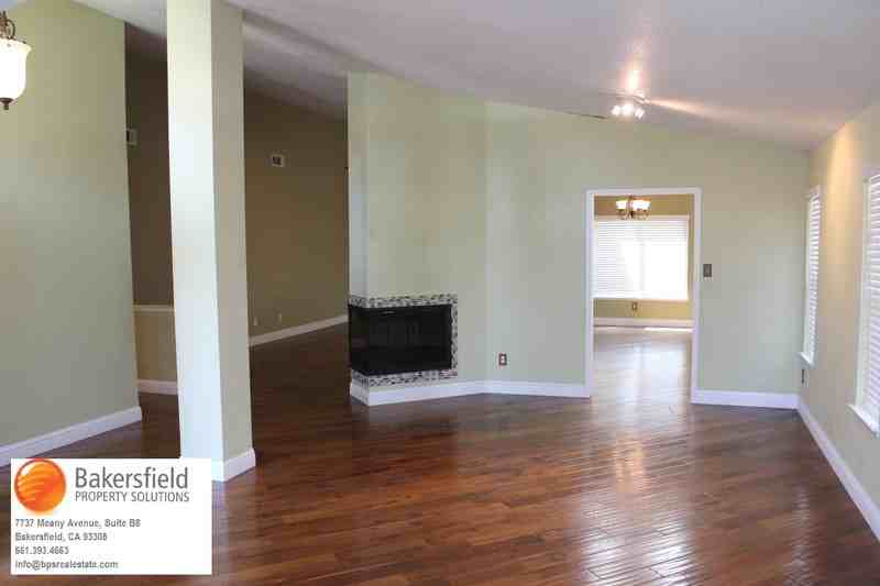10313 Single Oak Dr - Photo 2 of 10