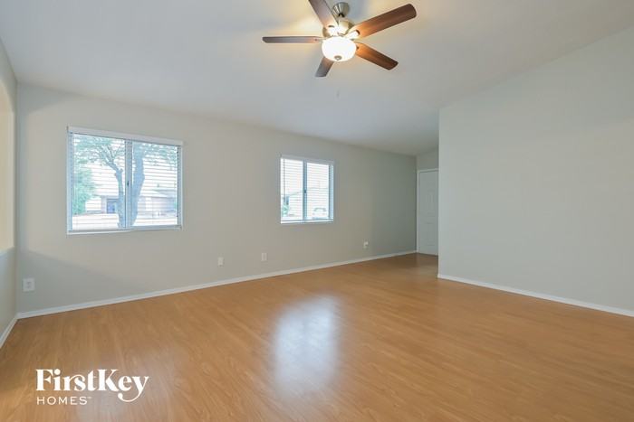 9007 E Alderpoint Way - Photo 3 of 15