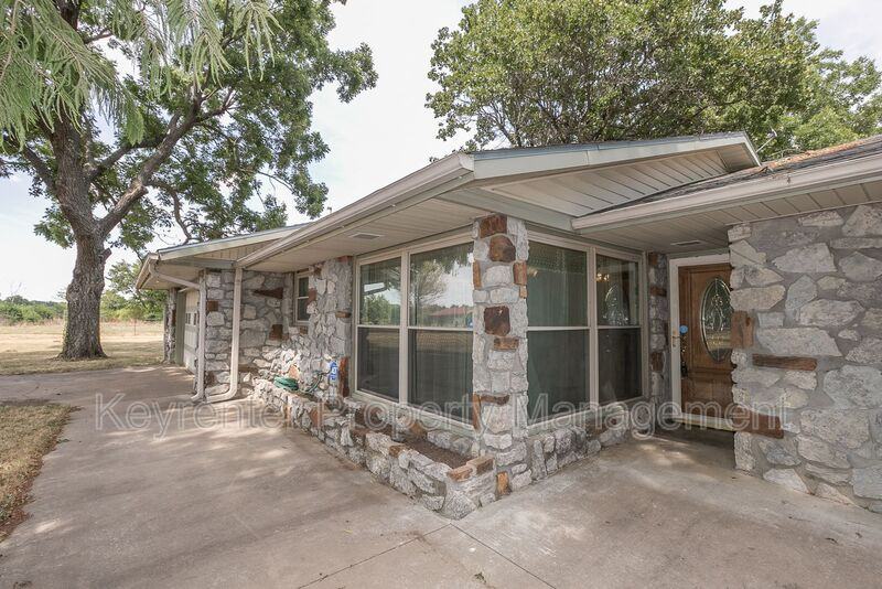 15371 S 4080 Rd - Photo 2 of 41