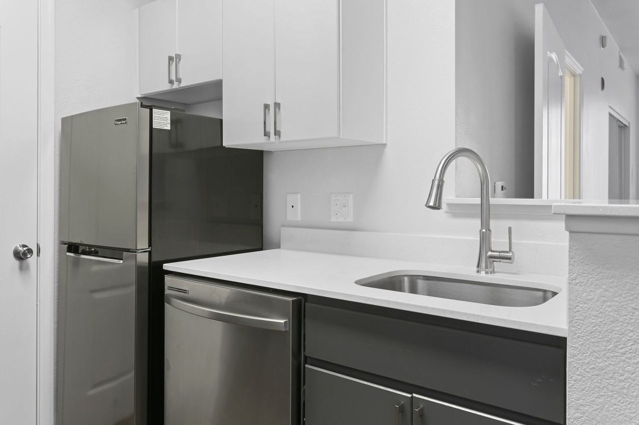 The Urban - Photo 4 of 31